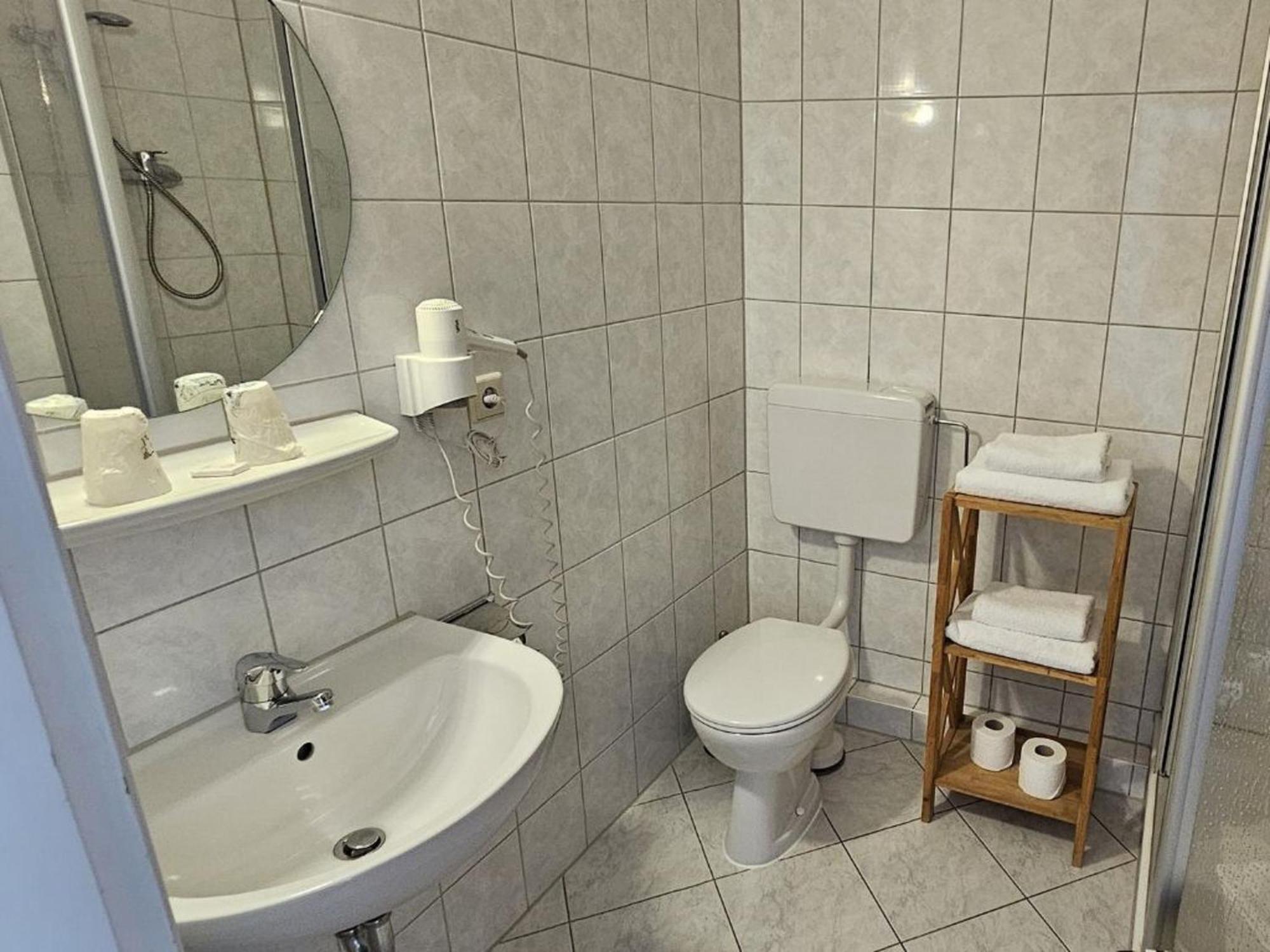Hotel Hirsch Günzburg Esterno foto