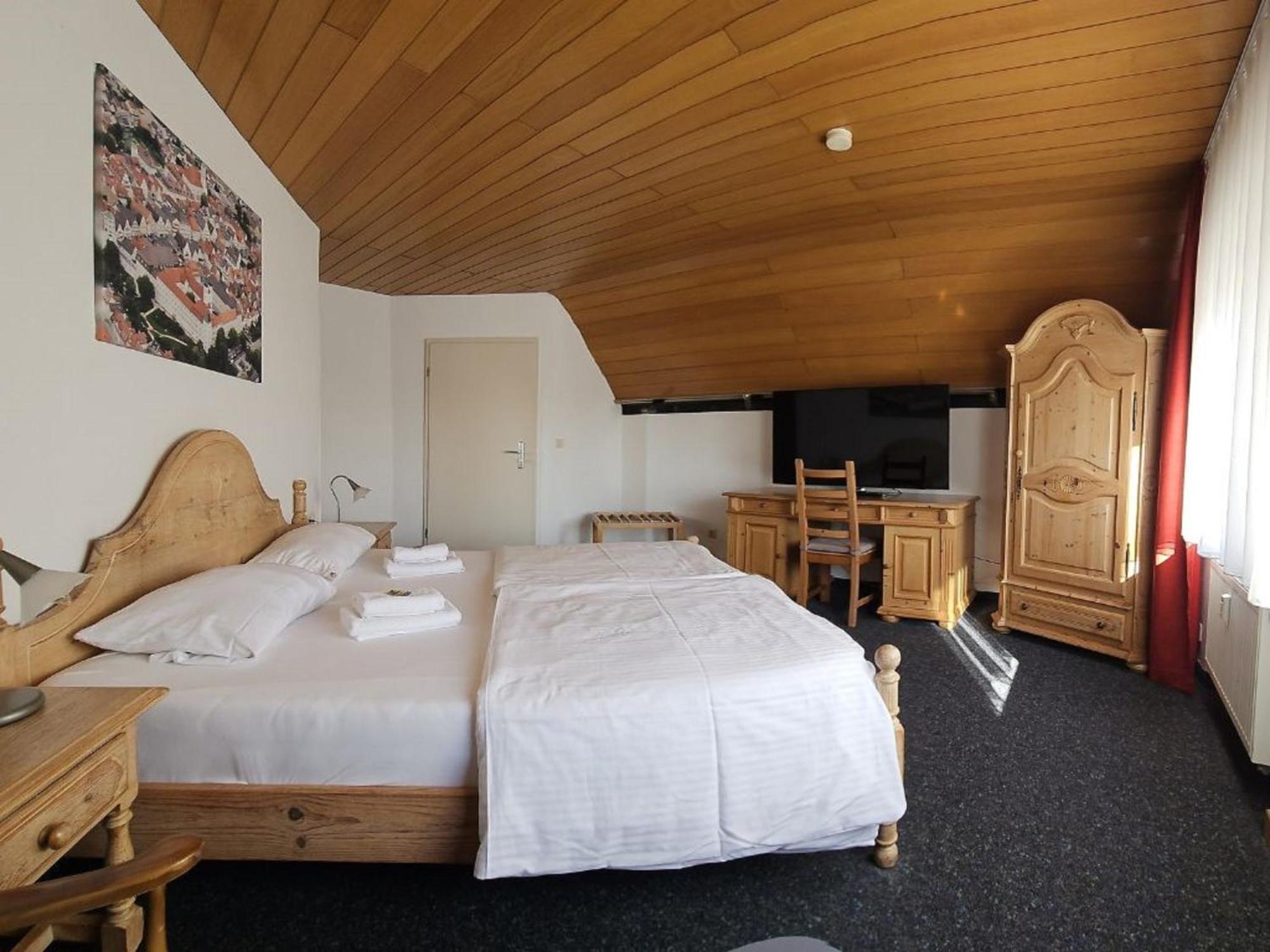 Hotel Hirsch Günzburg Esterno foto