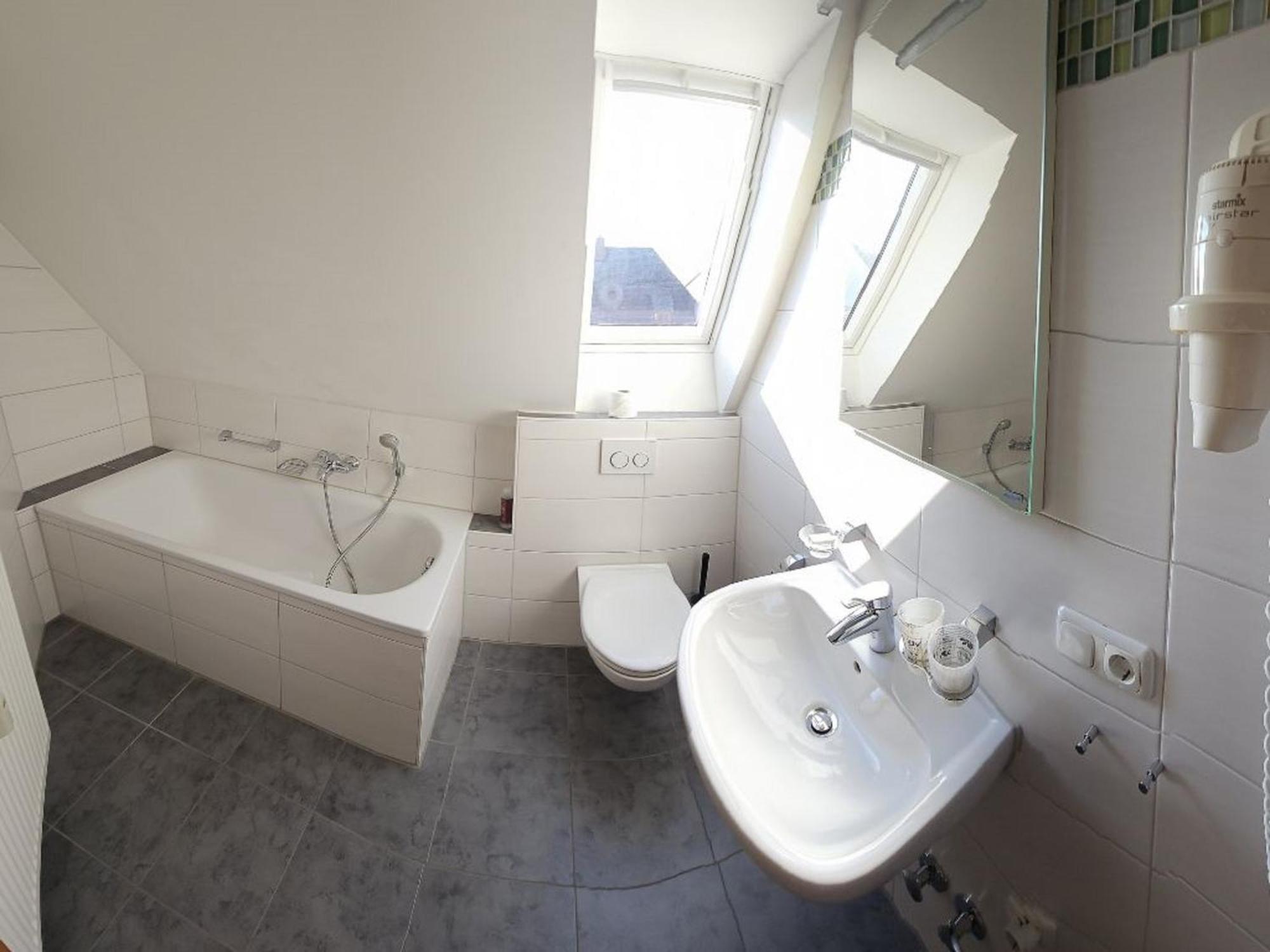 Hotel Hirsch Günzburg Esterno foto